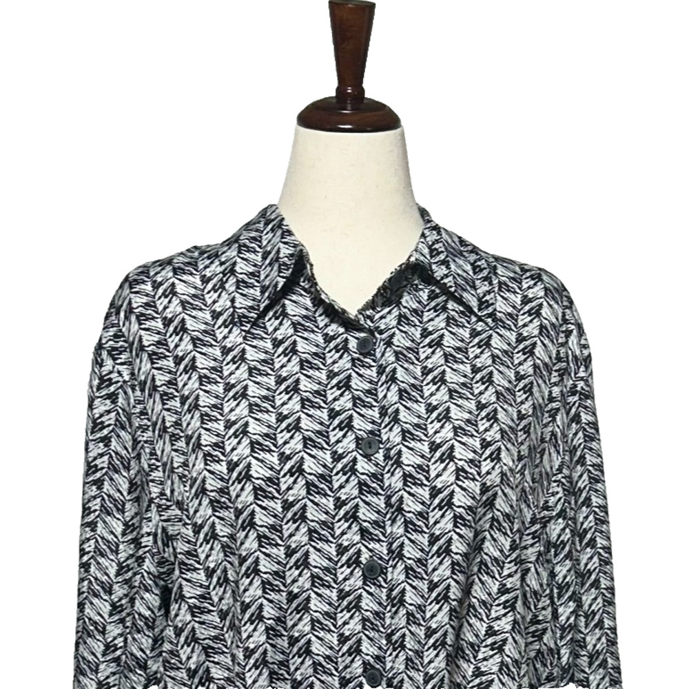 Maggie McNaughton Top‎ Womens 22W Black White Button Up Long Sleeve Herringbone